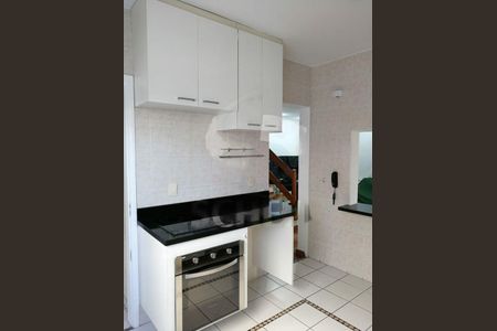 Casa à venda com 104m², 3 quartos e 2 vagas
