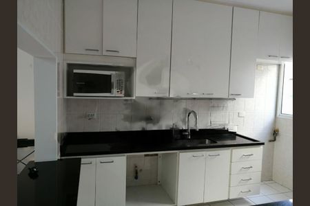Casa à venda com 104m², 3 quartos e 2 vagas