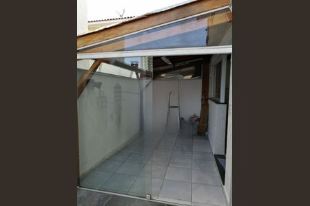 Casa à venda com 104m², 3 quartos e 2 vagas