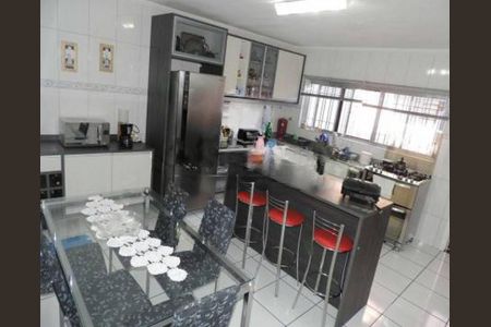 Casa à venda com 3 quartos, 143m² em Jardim Santa Cruz (Campo Grande), São Paulo