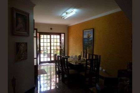 Casa à venda com 4 quartos, 220m² em Vila Sao Pedro, São Paulo
