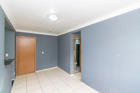 Sala de apartamento para alugar com 2 quartos, 110m² em Parada de Lucas, Rio de Janeiro
