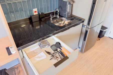 Studio para alugar com 25m², 1 quarto e sem vagaCozinha - Armários