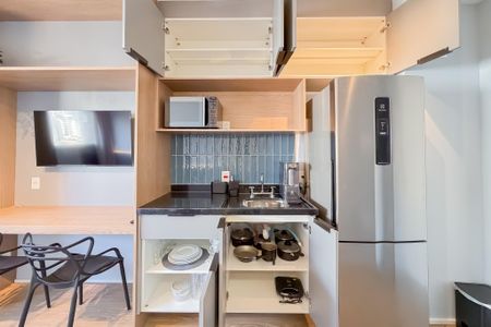 Studio para alugar com 25m², 1 quarto e sem vagaCozinha - Armários