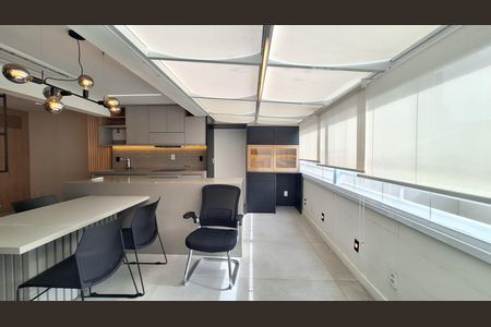 Varanda de apartamento para alugar com 2 quartos, 66m² em Parque Industrial Tomas Edson, São Paulo