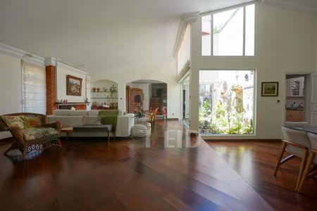 Casa à venda com 4 quartos, 450m² em Jardim Marajoara, São Paulo