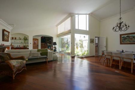 Casa à venda com 4 quartos, 450m² em Jardim Marajoara, São Paulo