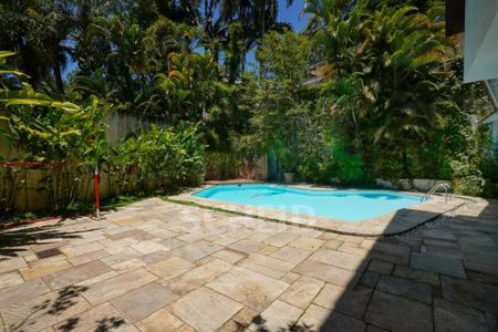 Casa à venda com 4 quartos, 450m² em Jardim Marajoara, São Paulo