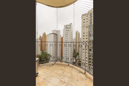 Apartamento à venda com 89m², 2 quartos e 1 vaga Apartamento à venda com 89m², 2 quartos e 1 vagaVaranda