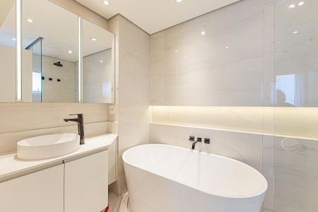 Apartamento à venda com 89m², 2 quartos e 1 vaga Apartamento à venda com 89m², 2 quartos e 1 vagaBanheiro da Suíte
