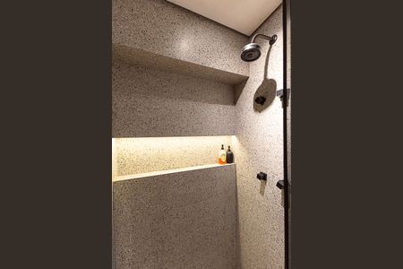 Apartamento à venda com 89m², 2 quartos e 1 vaga Apartamento à venda com 89m², 2 quartos e 1 vagaBanheiro Social
