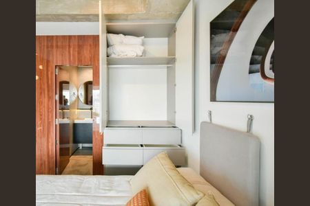 Apartamento à venda com 35m², 1 quarto e 1 vagaFoto 12
