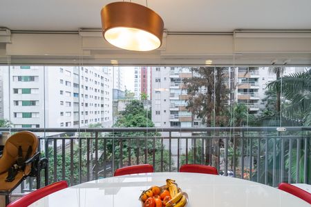 Apartamento à venda com 64m², 2 quartos e 1 vaga Apartamento à venda com 64m², 2 quartos e 1 vagaVaranda