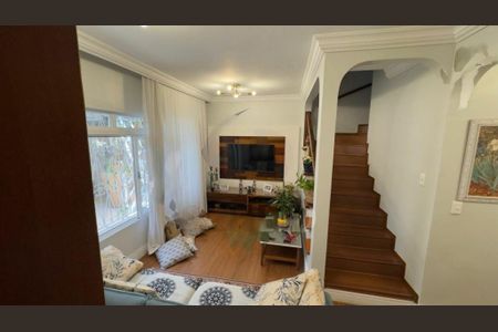 Casa à venda com 3 quartos, 150m² em Campo Grande, São Paulo