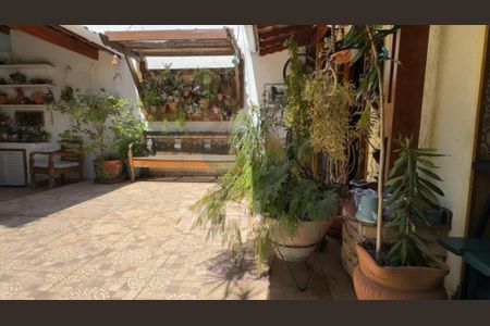 Casa à venda com 3 quartos, 150m² em Campo Grande, São Paulo