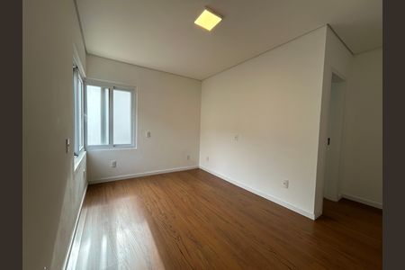 Casa de condomínio para alugar com 195m², 4 quartos e 2 vagas Casa de condomínio para alugar com 195m², 4 quartos e 2 vagasSuíte 3
