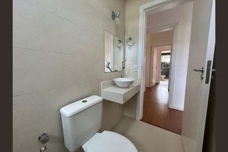 Casa de condomínio para alugar com 195m², 4 quartos e 2 vagas Casa de condomínio para alugar com 195m², 4 quartos e 2 vagasBanheiro Suíte 1