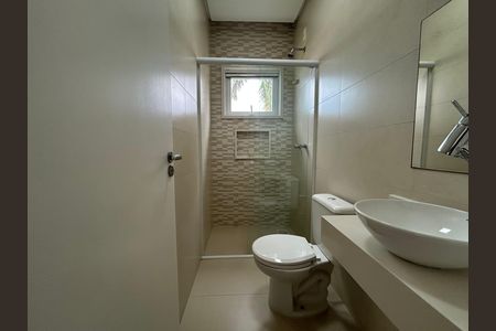 Casa de condomínio para alugar com 195m², 4 quartos e 2 vagas Casa de condomínio para alugar com 195m², 4 quartos e 2 vagasBanheiro Suíte 1