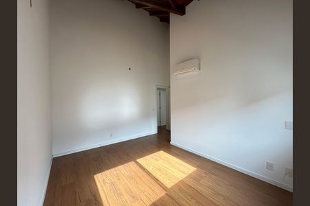 Casa de condomínio para alugar com 195m², 4 quartos e 2 vagas Casa de condomínio para alugar com 195m², 4 quartos e 2 vagasSuíte 4