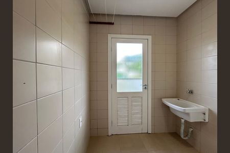 Casa de condomínio para alugar com 195m², 4 quartos e 2 vagas Casa de condomínio para alugar com 195m², 4 quartos e 2 vagasárea de serviço