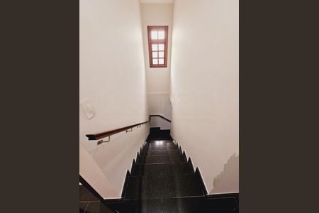 Casa à venda com 4 quartos, 220m² em Campo Grande, São Paulo