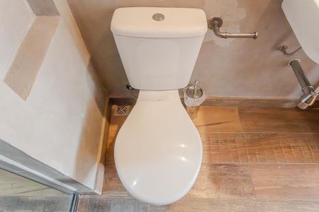 Apartamento para alugar com 100m², 2 quartos e sem vaga Apartamento para alugar com 100m², 2 quartos e sem vagaBanheiro
