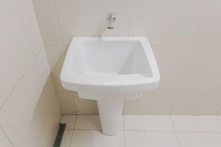 Apartamento para alugar com 100m², 2 quartos e sem vaga Apartamento para alugar com 100m², 2 quartos e sem vagaÁrea de Serviço