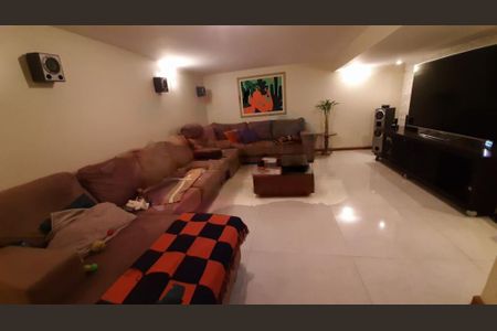 Casa à venda com 190m², 3 quartos e 4 vagas