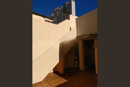 Casa à venda com 2 quartos, 120m² em Jardim Aeroporto, São Paulo