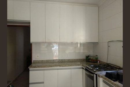 Casa à venda com 2 quartos, 120m² em Jardim Aeroporto, São Paulo