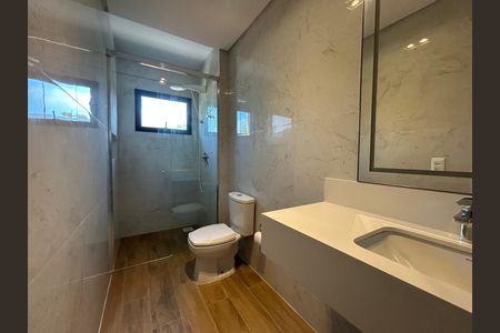 Casa para alugar com 140m², 3 quartos e 2 vagas Casa para alugar com 140m², 3 quartos e 2 vagasBanheiro social