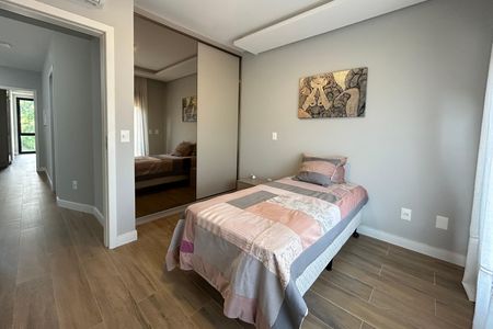 Quarto 1 de casa para alugar com 3 quartos, 140m² em Lagoa da Conceição, Florianópolis