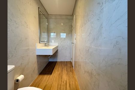 Casa para alugar com 140m², 3 quartos e 2 vagas Casa para alugar com 140m², 3 quartos e 2 vagasBanheiro social