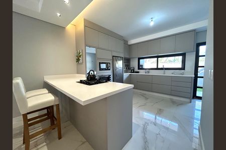 Casa para alugar com 140m², 3 quartos e 2 vagas Casa para alugar com 140m², 3 quartos e 2 vagasCozinha