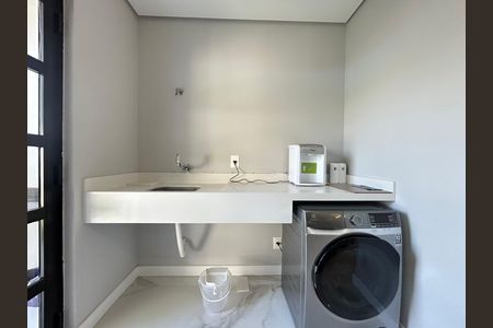Casa para alugar com 140m², 3 quartos e 2 vagas Casa para alugar com 140m², 3 quartos e 2 vagasÁrea de Serviço