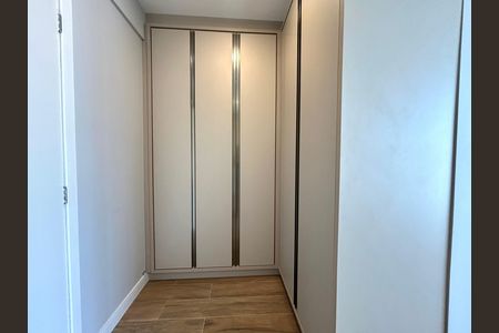 Casa para alugar com 140m², 3 quartos e 2 vagas Casa para alugar com 140m², 3 quartos e 2 vagasSuíte Closet