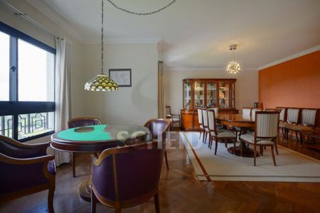 Apartamento à venda com 309m², 4 quartos e 4 vagas