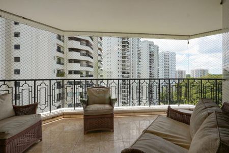 Apartamento à venda com 309m², 4 quartos e 4 vagas
