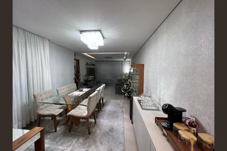 Casa à venda com 3 quartos, 175m² em Vila Anhanguera, São Paulo