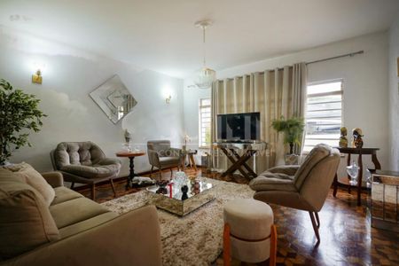 Casa à venda com 3 quartos, 200m² em Itaim Bibi, São Paulo