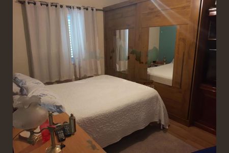 Casa à venda com 3 quartos, 136m² em Vila Arriete, São Paulo