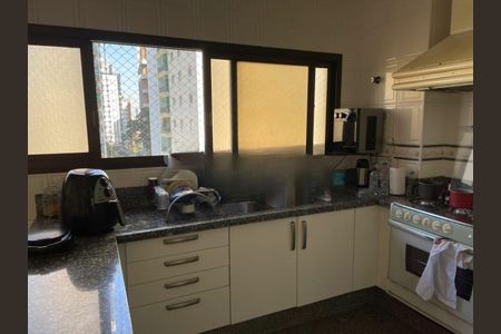 Apartamento à venda com 208m², 4 quartos e 3 vagas