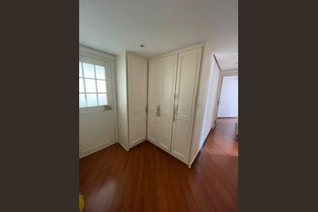 Apartamento à venda com 208m², 4 quartos e 3 vagas