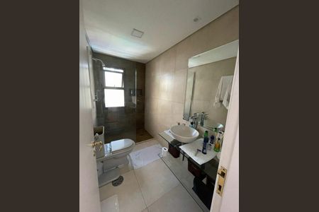 Apartamento à venda com 208m², 4 quartos e 3 vagas