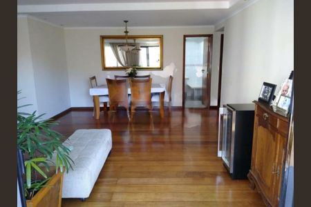 Apartamento à venda com 3 quartos, 127m² em Moema, São Paulo