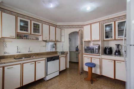 Apartamento à venda com 293m², 3 quartos e 4 vagas