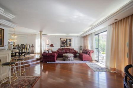 Apartamento à venda com 293m², 3 quartos e 4 vagas