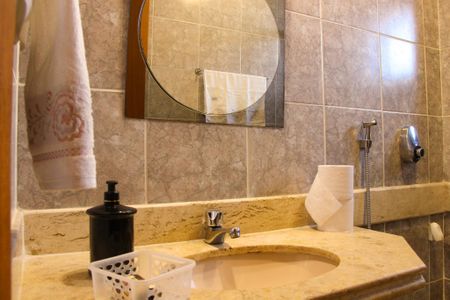 Apartamento para alugar com 180m², 2 quartos e 2 vagas Apartamento para alugar com 180m², 2 quartos e 2 vagasBanheiro Social