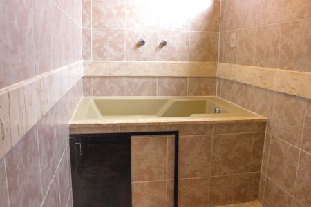 Apartamento para alugar com 180m², 2 quartos e 2 vagas Apartamento para alugar com 180m², 2 quartos e 2 vagasSuíte 2
