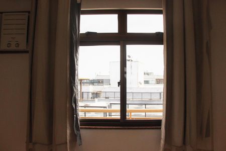 Apartamento para alugar com 180m², 2 quartos e 2 vagas Apartamento para alugar com 180m², 2 quartos e 2 vagasQuarto 2 vista